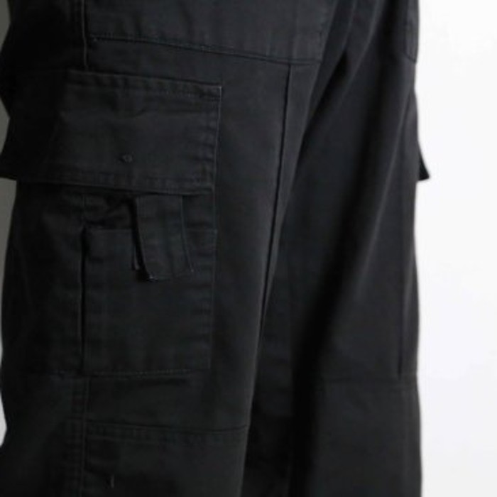 slim straight black cargo pants | Vintage.City 古着屋、古着コーデ情報を発信