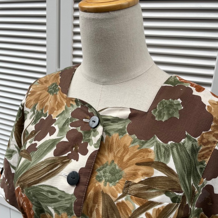 heart neck floral dress | Vintage.City 古着屋、古着コーデ情報を発信