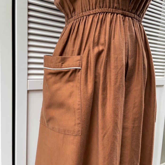 piping design brown dress | Vintage.City ヴィンテージ 古着