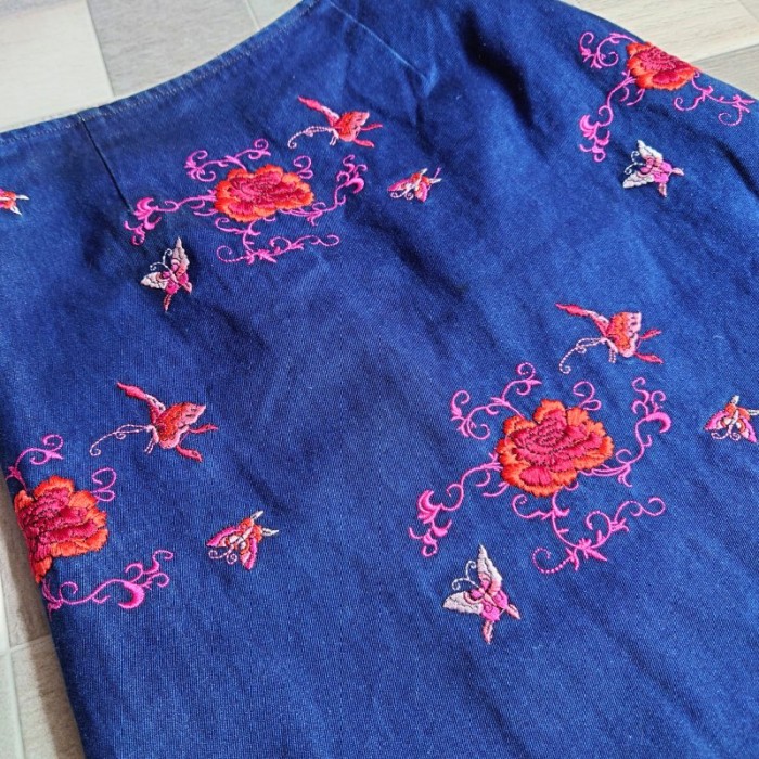 Jesine 花柄 刺繍 デニム スカート サイズ2 | Vintage.City 古着屋、古着コーデ情報を発信
