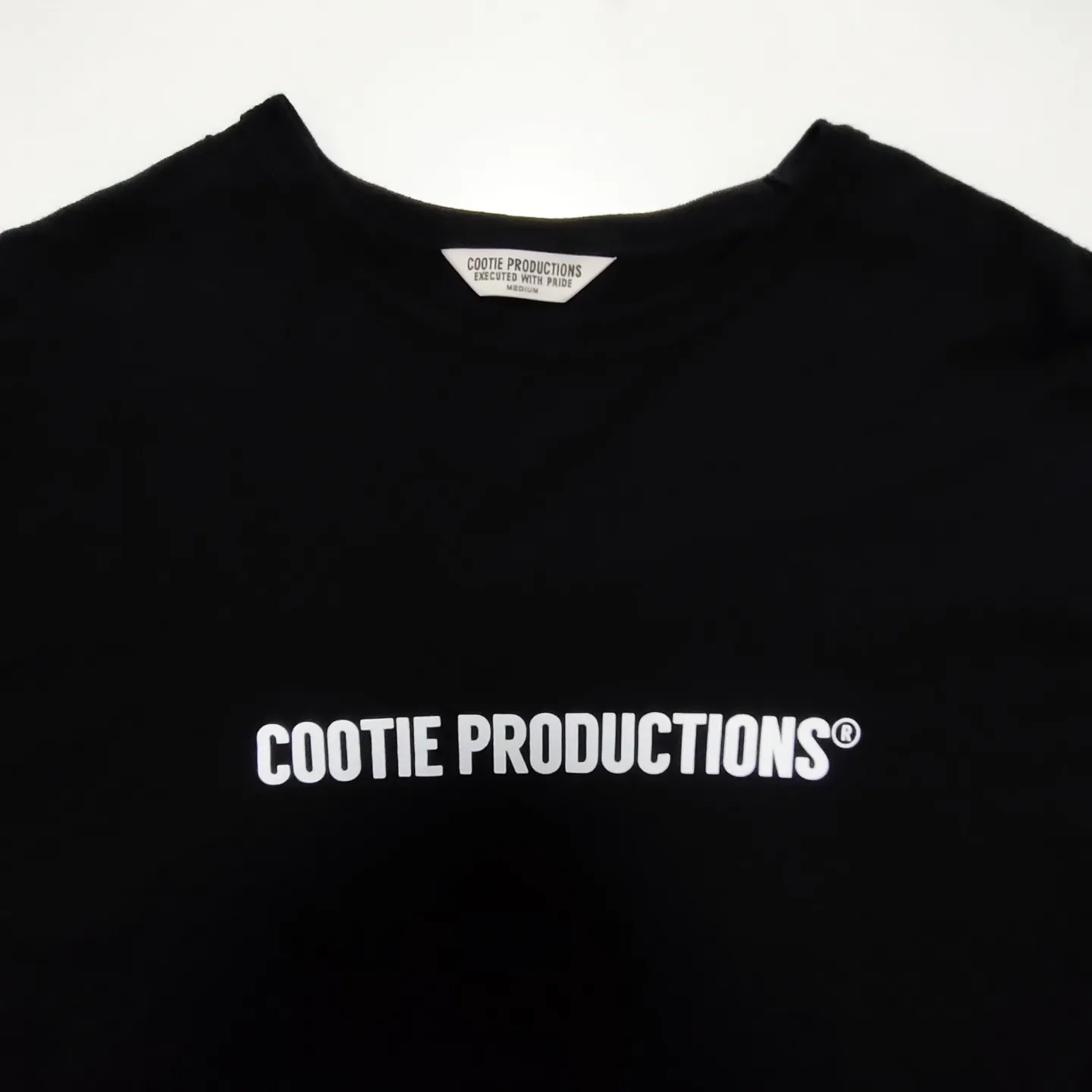 未使用に近い COOTIE PRODUCTIONS ロゴTシャツ 黒 Mサイズ | Vintage.City
