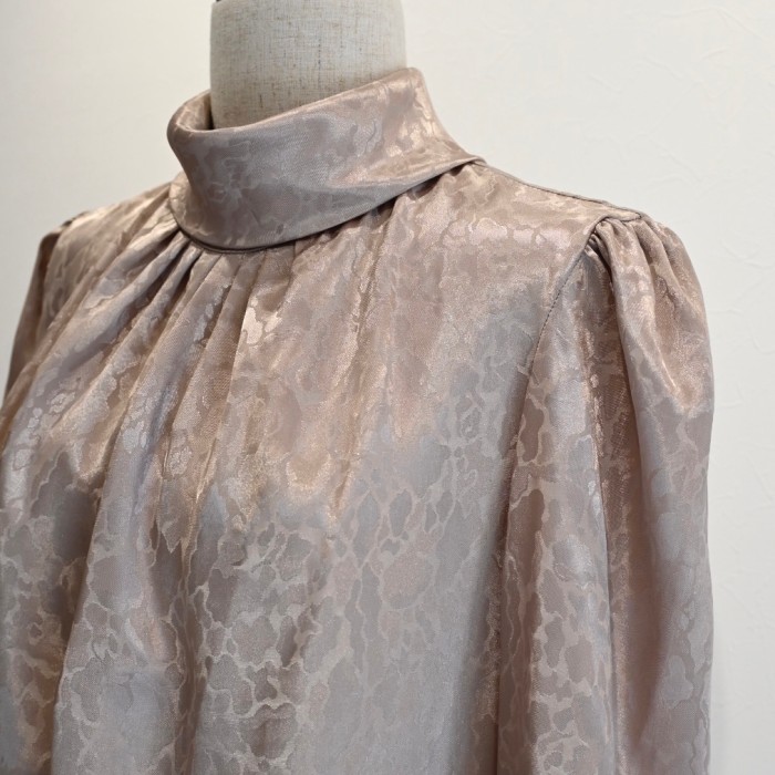 gold design blouse | Vintage.City 古着屋、古着コーデ情報を発信