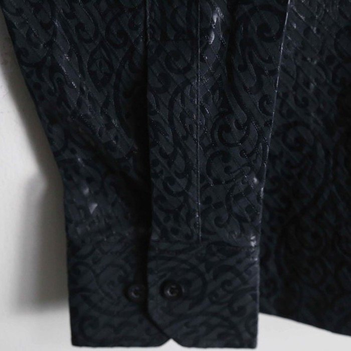 arabesque pattern mode black shirt | Vintage.City 빈티지숍, 빈티지 코디 정보
