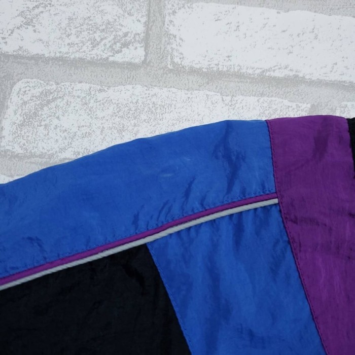 Reebok（リーボック）　黒/青/紫 マルチカラー長袖ナイロンジャケット　M | Vintage.City 古着屋、古着コーデ情報を発信