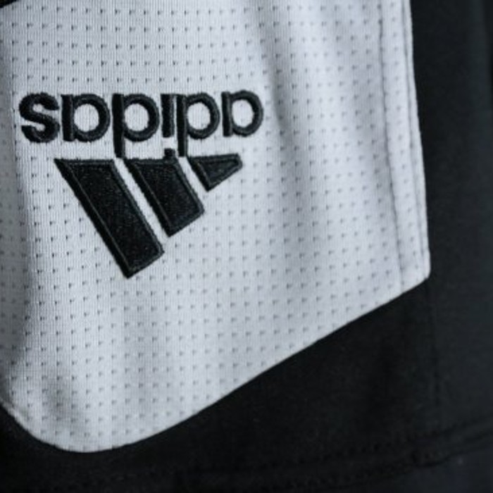 "再構築" adidas logo design remake pullover | Vintage.City 古着屋、古着コーデ情報を発信
