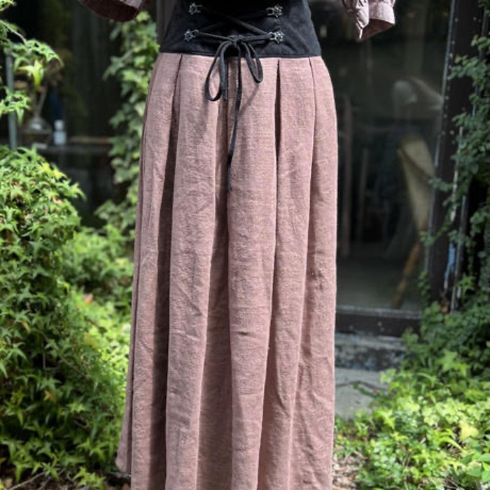 merlot Tyrol skirt | Vintage.City Vintage Shops, Vintage Fashion Trends