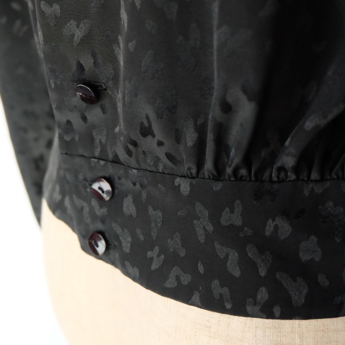 Black leopard puff sleeve blouse | Vintage.City 古着屋、古着コーデ情報を発信
