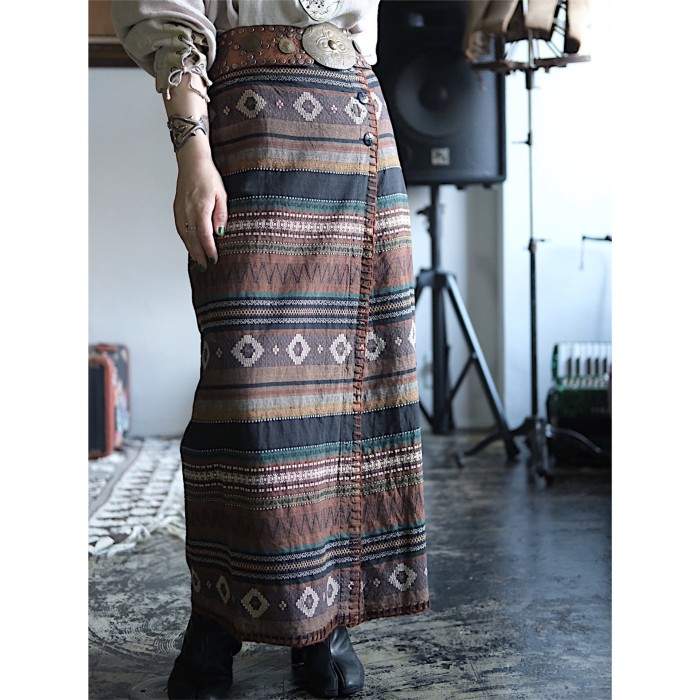 Ethnic wrapped skirt | Vintage.City Vintage Shops, Vintage Fashion Trends