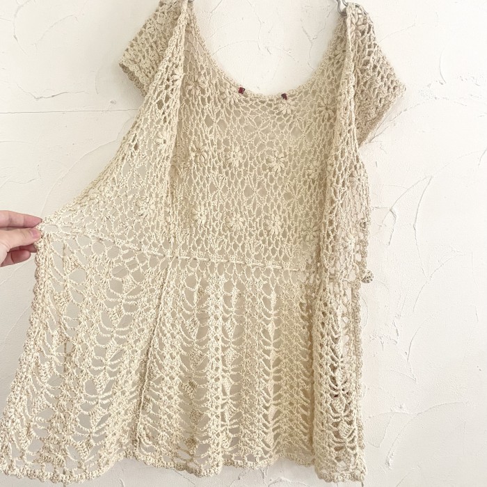 Beige crochet knit french sleeve vest | Vintage.City Vintage Shops, Vintage Fashion Trends