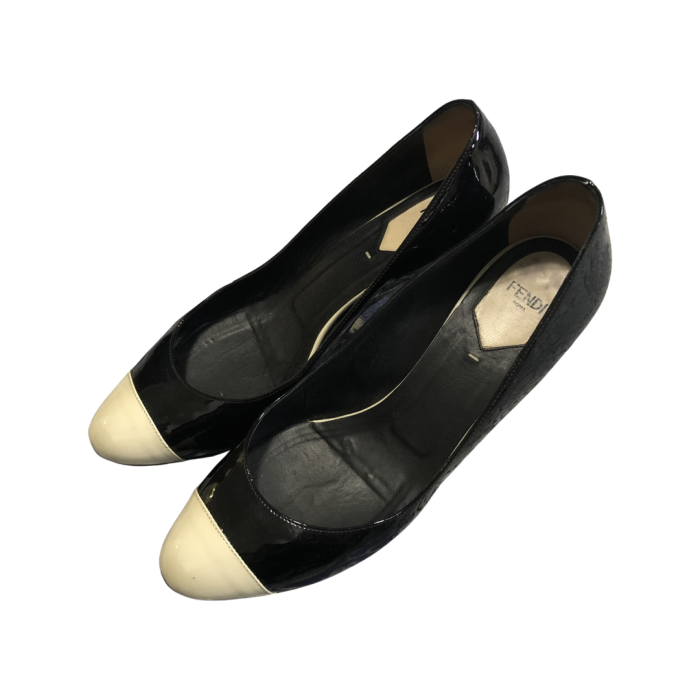 Fendi Heels Black/Cream | Vintage.City 빈티지숍, 빈티지 코디 정보