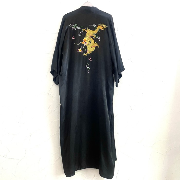 vintage chinese dragon rayon long gown | Vintage.City Vintage Shops, Vintage Fashion Trends