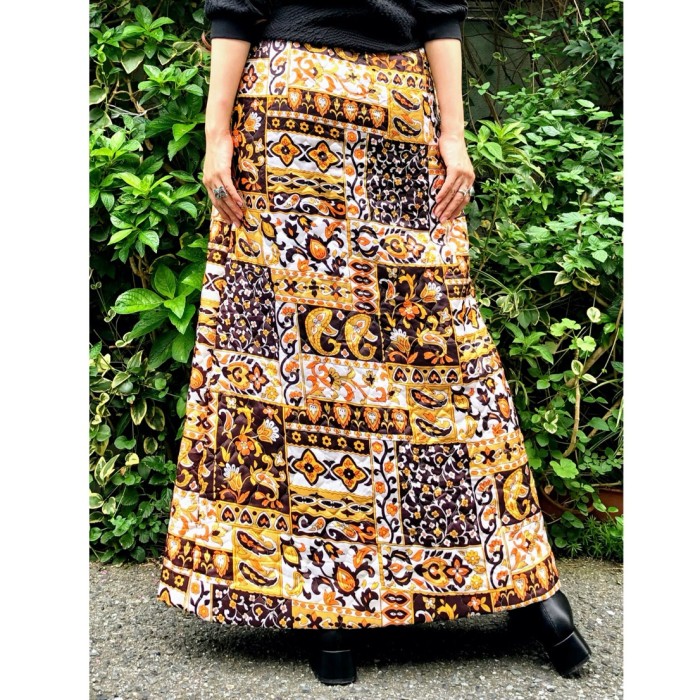 60s Quilted maxi skirt | Vintage.City Vintage Shops, Vintage Fashion Trends