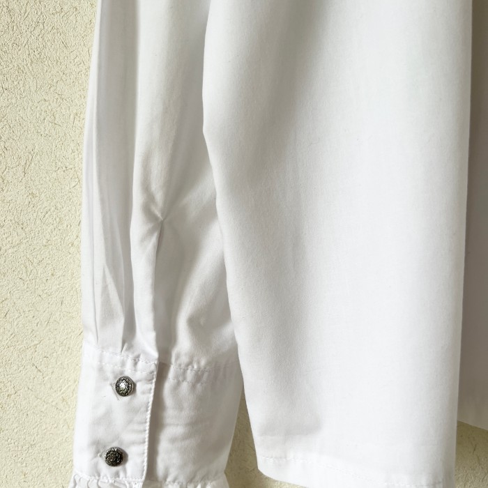 white frill blouse | Vintage.City 古着屋、古着コーデ情報を発信