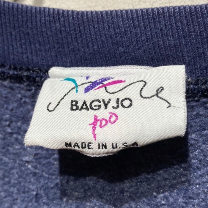 90's “Minnesota” Embroidered Sweat Shirt | Vintage.City Vintage Shops, Vintage Fashion Trends