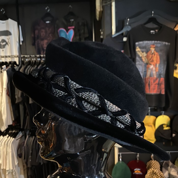 old designed mountain hat | Vintage.City Vintage Shops, Vintage Fashion Trends