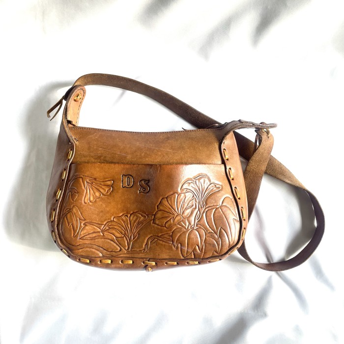 70s vintage hippie leather bag | Vintage.City 古着屋、古着コーデ情報を発信