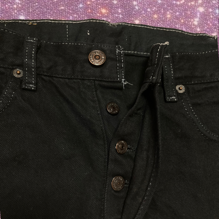"Levi’s” cut-off black denim  mini skirt | Vintage.City 古着屋、古着コーデ情報を発信