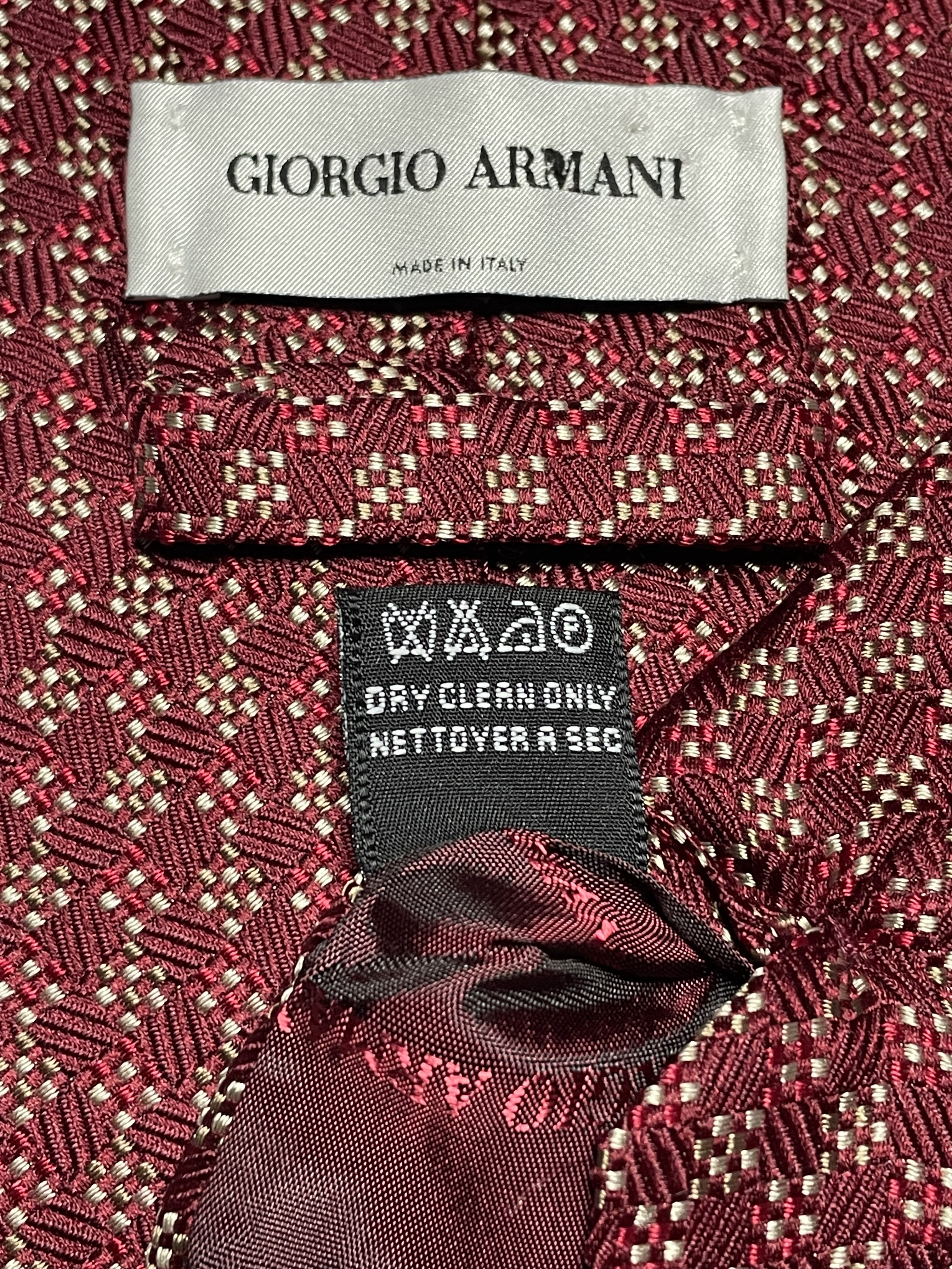 イタリア製   ジャガード織り小紋柄ネクタイ エンジ
