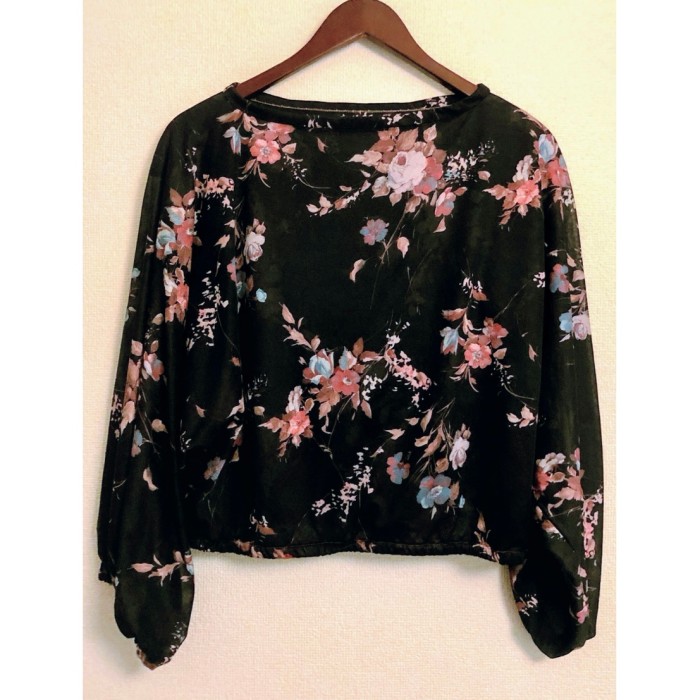 Floral balloon sleeve top | Vintage.City 古着屋、古着コーデ情報を発信