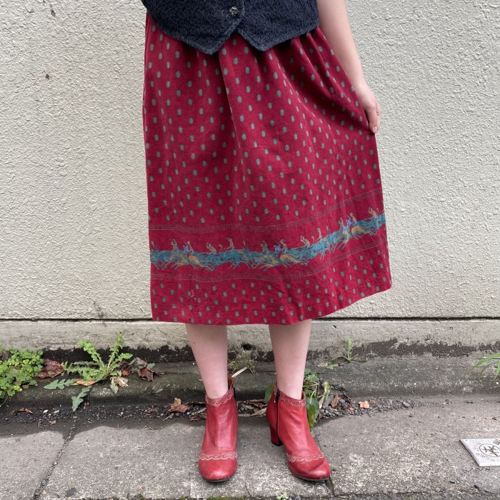 真っ赤な競馬スカート | Vintage.City 古着屋、古着コーデ情報を発信