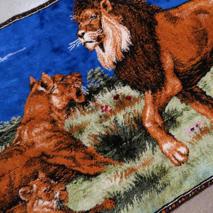 Lion family design interior rug | Vintage.City 古着屋、古着コーデ情報を発信