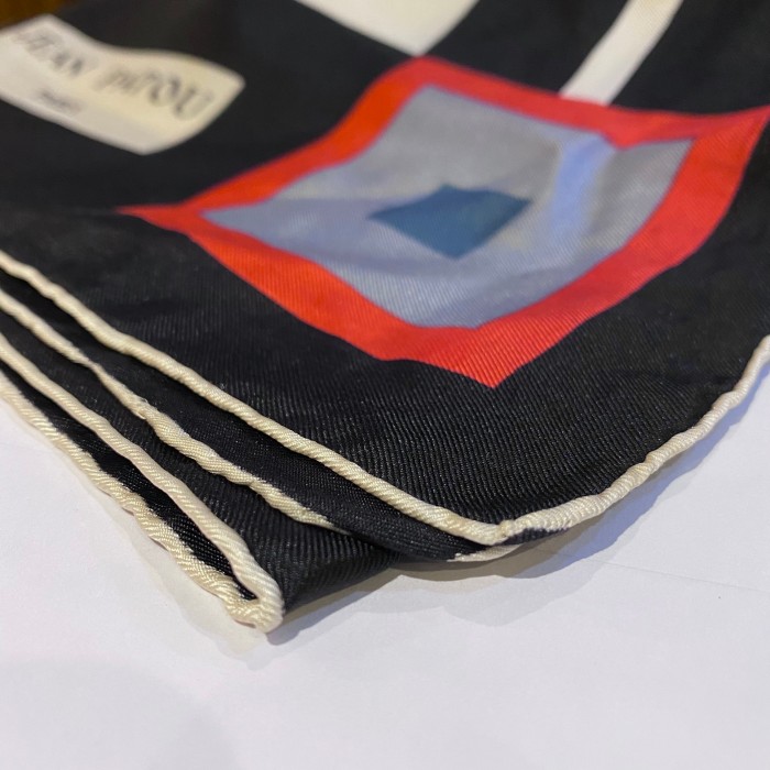 JEAN PATOU ジャンパトゥ　シルクの大判スカーフ | Vintage.City 古着屋、古着コーデ情報を発信