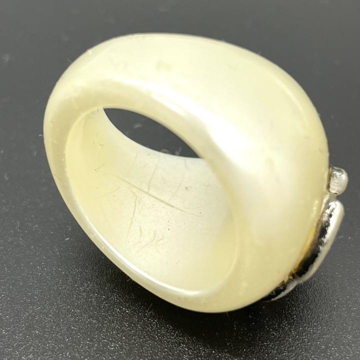 CHANEL シャネル リング 指輪 ココマーク プラスチック パールホワイト