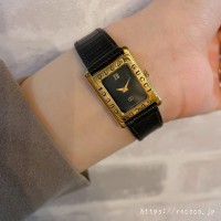 OLD Gucci レクタンギュラーロゴフェイス腕時計（黒） | Vintage.City 古着屋、古着コーデ情報を発信