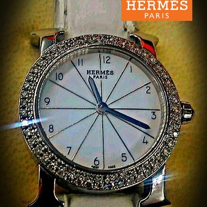 HERMES・diamond・bezel　エルメス　ﾀﾞｲﾔﾍﾞｾﾞﾙ | Vintage.City 古着屋、古着コーデ情報を発信