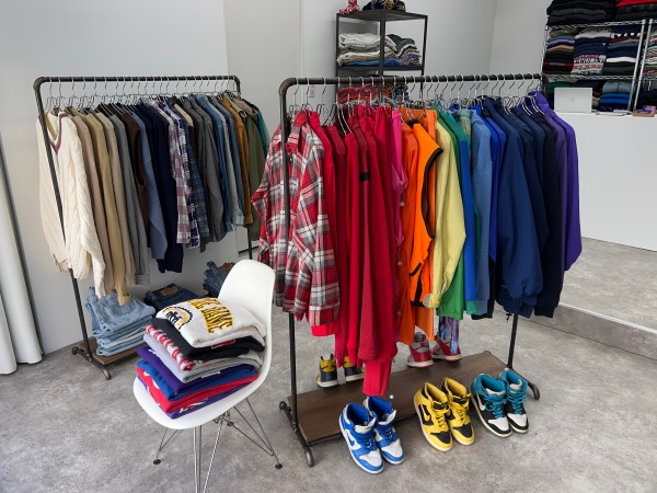 SHINO CLOTHING STORE | Discover unique vintage shops in Japan on Vintage.City