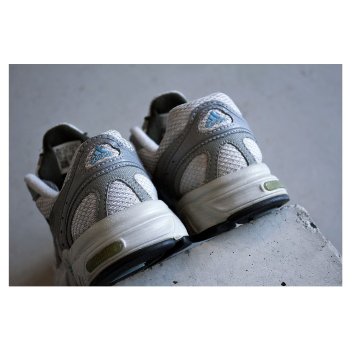 Old “adidas” Sports Sneaker | Vintage.City 古着屋、古着コーデ情報を発信