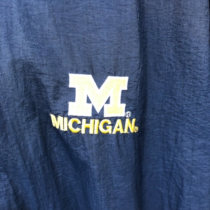 カレッジ系 ミシガン大学 ナイロンジャケット ハーフジップ 胸刺繍ロゴ 