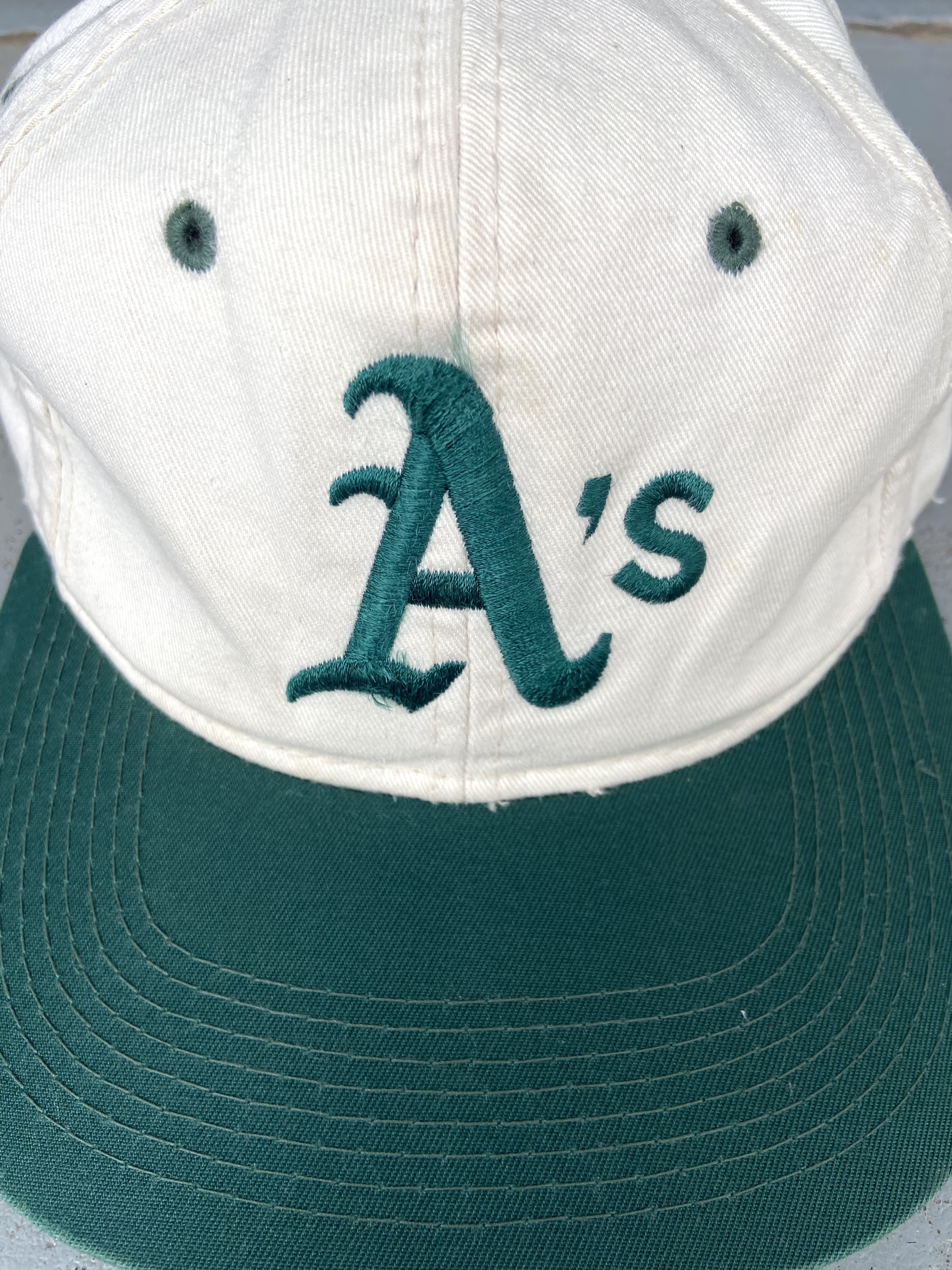Oakland A's MLB Vintage Sports Specialties Fitted Hat