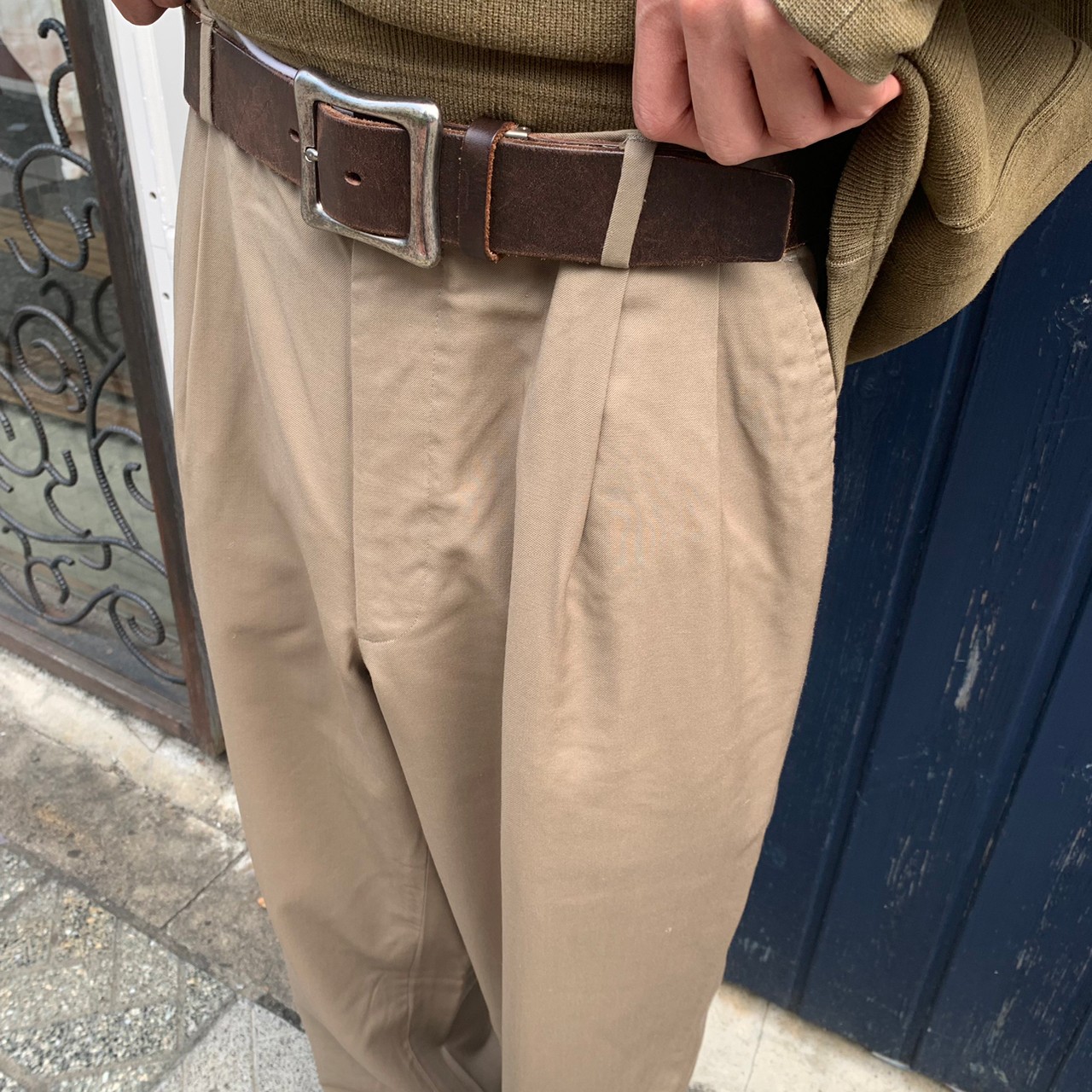 two-tuck slacks pants | Vintage.City
