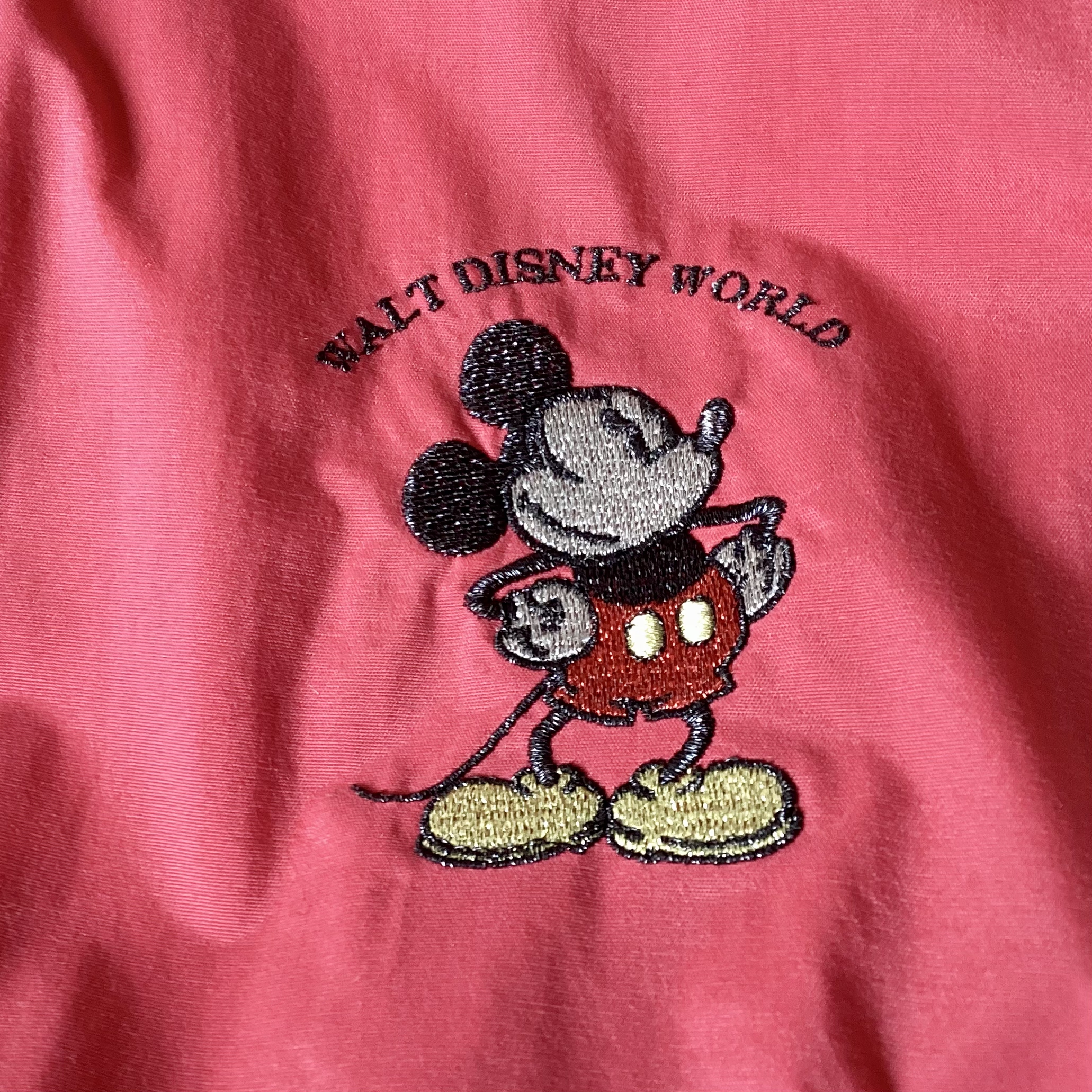 ミッキーマウス刺繍ナイロンジャケット