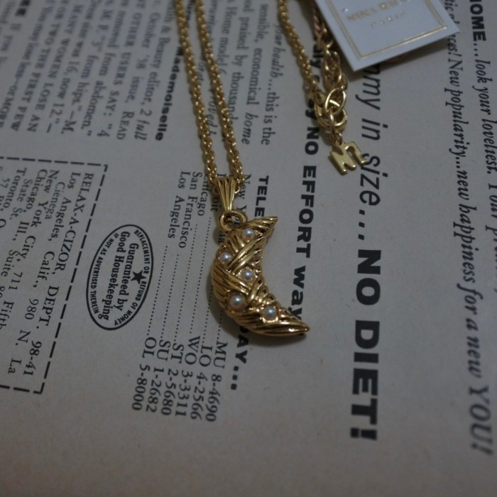Deadstock Nina Ricci Moon Pearl Necklace | Vintage.City 古着屋、古着コーデ情報を発信