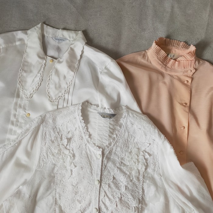 retro lace tuck blouse | Vintage.City 古着屋、古着コーデ情報を発信