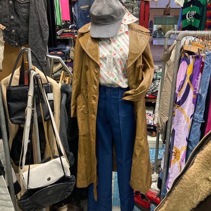 From the 70's vintage to the present フレア | Vintage.City 古着屋、古着コーデ情報を発信