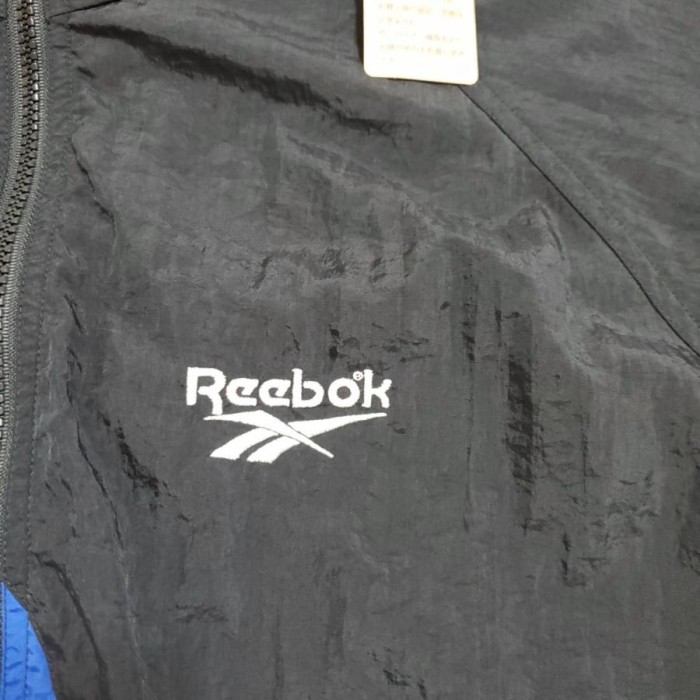 【638】Reebok　ナイロンジャケット　黒　青　白　Lサイズ　ナ | Vintage.City 古着屋、古着コーデ情報を発信