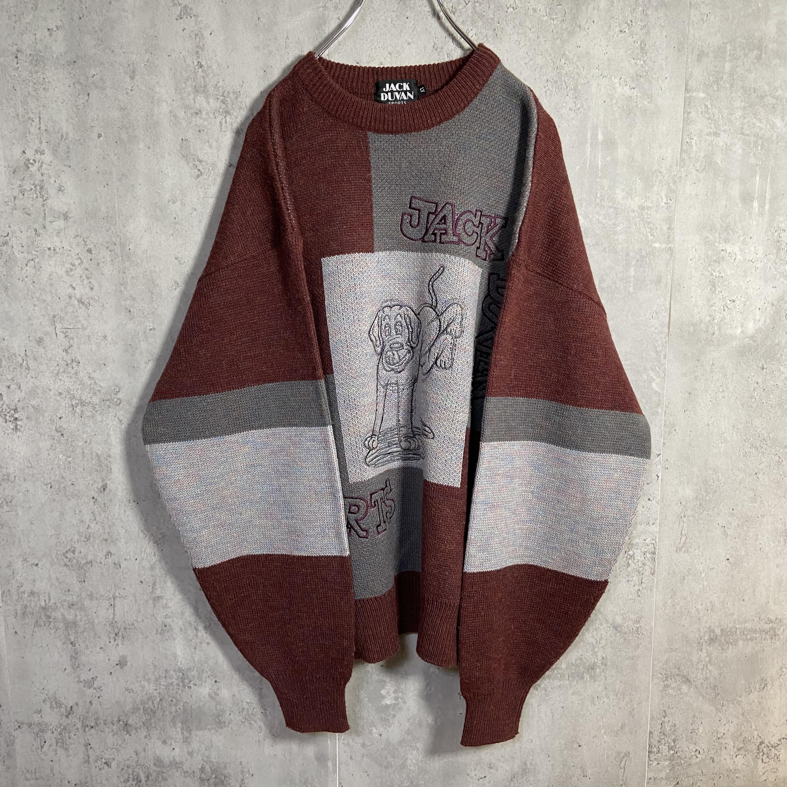 古着個性的可愛いアニマル刺繍】レトロなデザイン ニットセーター 