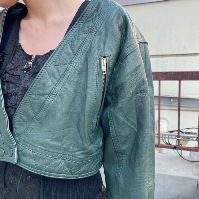 short length leather jacket | Vintage.City Vintage Shops, Vintage Fashion Trends