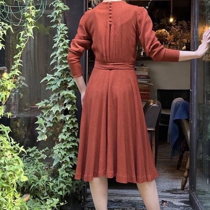 40’s small collar maroon one-piece | Vintage.City Vintage Shops, Vintage Fashion Trends