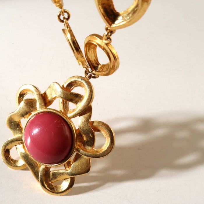 CARITA Paris 80s vintage flower necklace | Vintage.City Vintage Shops, Vintage Fashion Trends