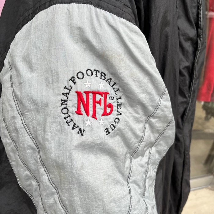 90s NFL オークランドレイダース 中綿ナイロンジャケット 刺繍