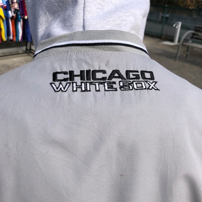 MLB シカゴホワイトソックス ナイロンプルオーバー チーム系 刺繍ロゴ