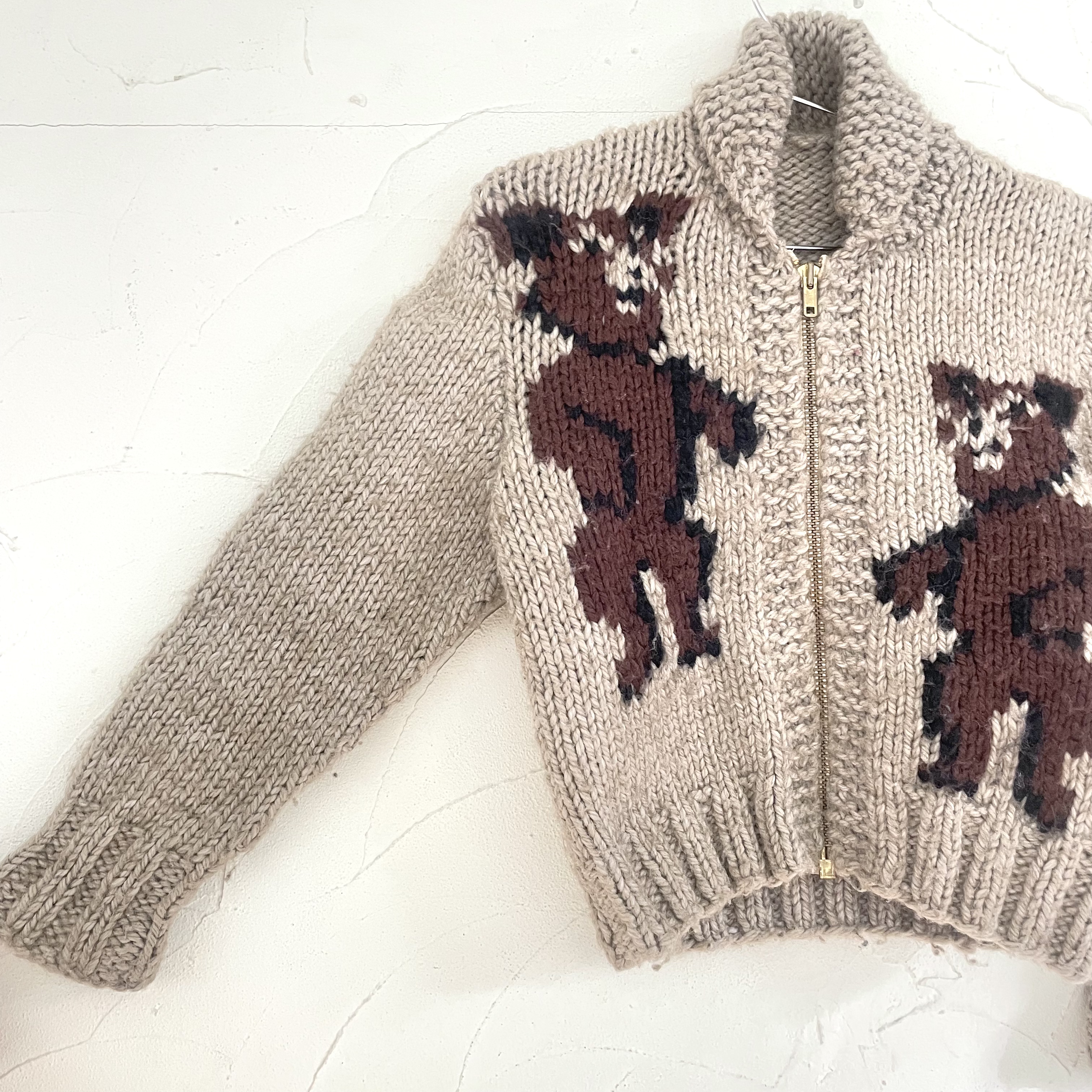 60s Vintage Bear Cowichan Sweaterused