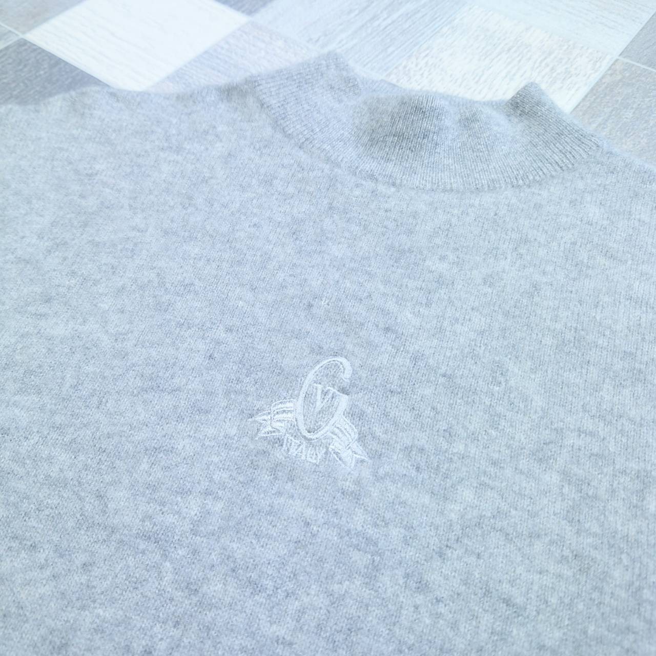 GIANNI VALENTINO カシミア100% ロゴ 刺繍 ニット セーター