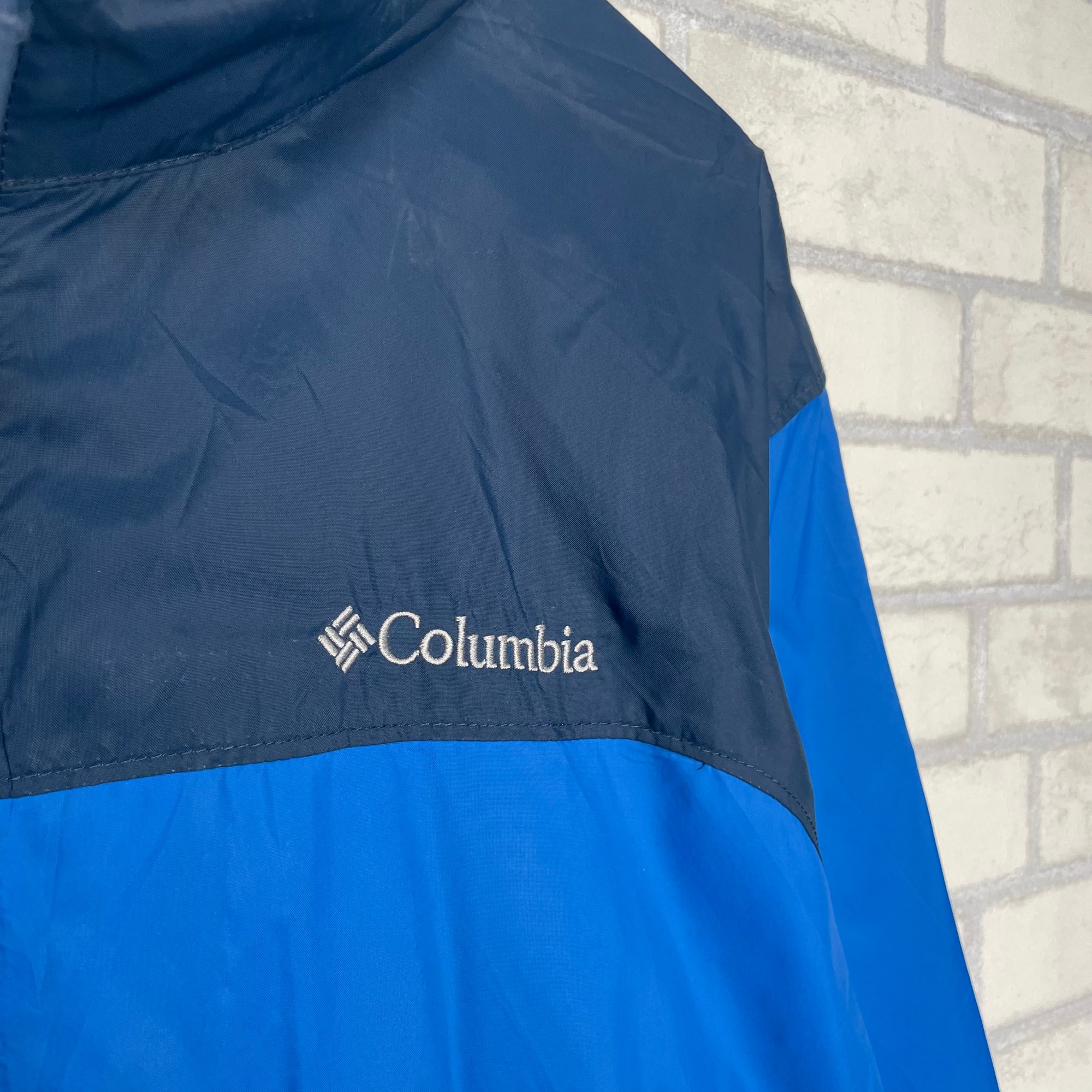 Columbia   マウンテンジャケット　L   刺繍　フード収納型