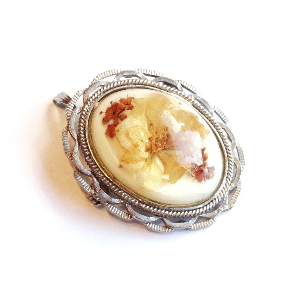 Dry Flower Dome Brooch Pendant Top