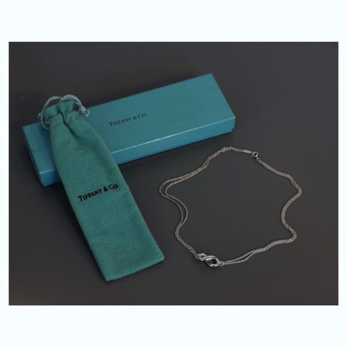 “Tiffany&Co.” Infinity Silver Necklace | Vintage.City 古着屋、古着コーデ情報を発信